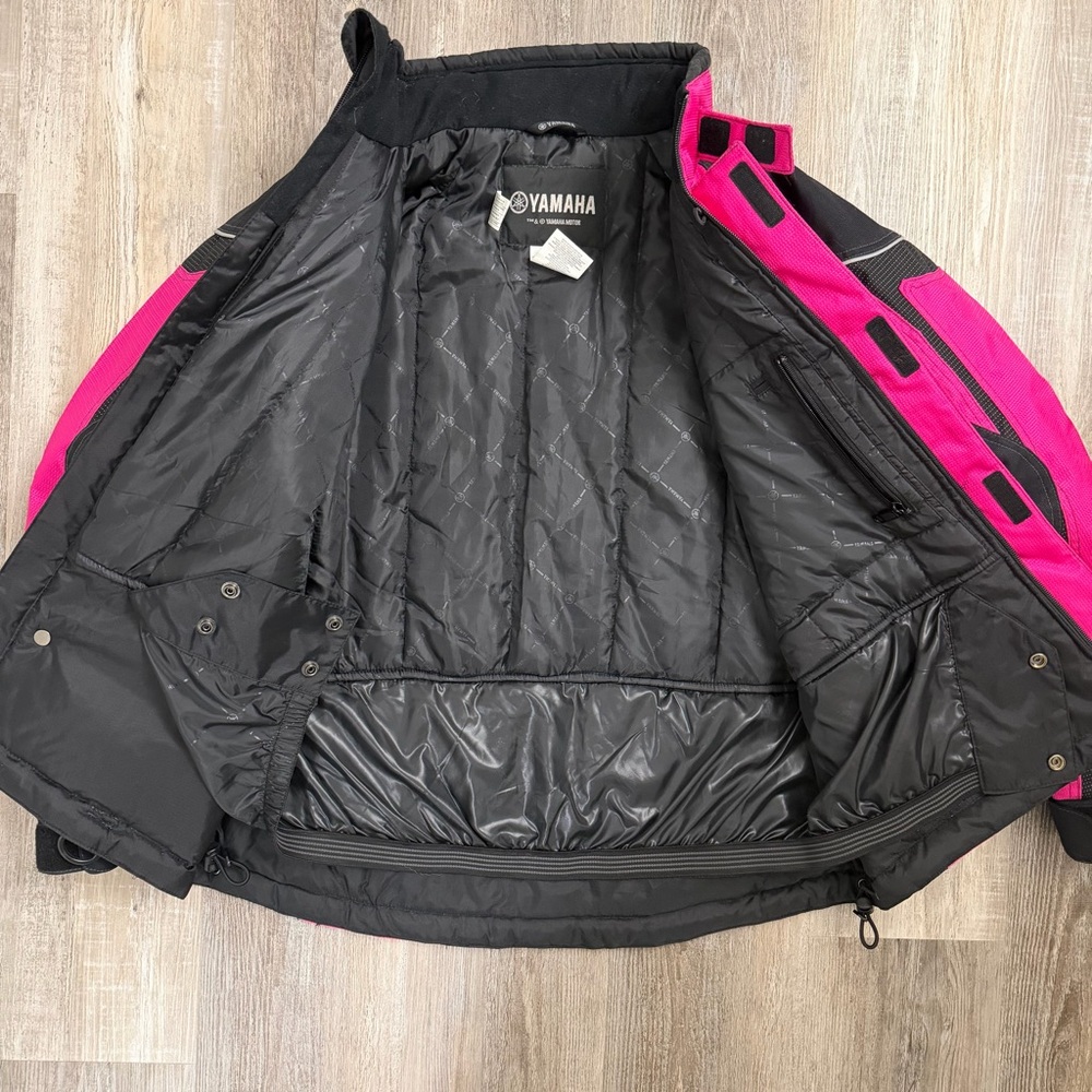 Yamaha Women’s Vibrant Pink Snowmobile Winter Jacket-size 8 *NEW w tags* - Picture 7 of 10